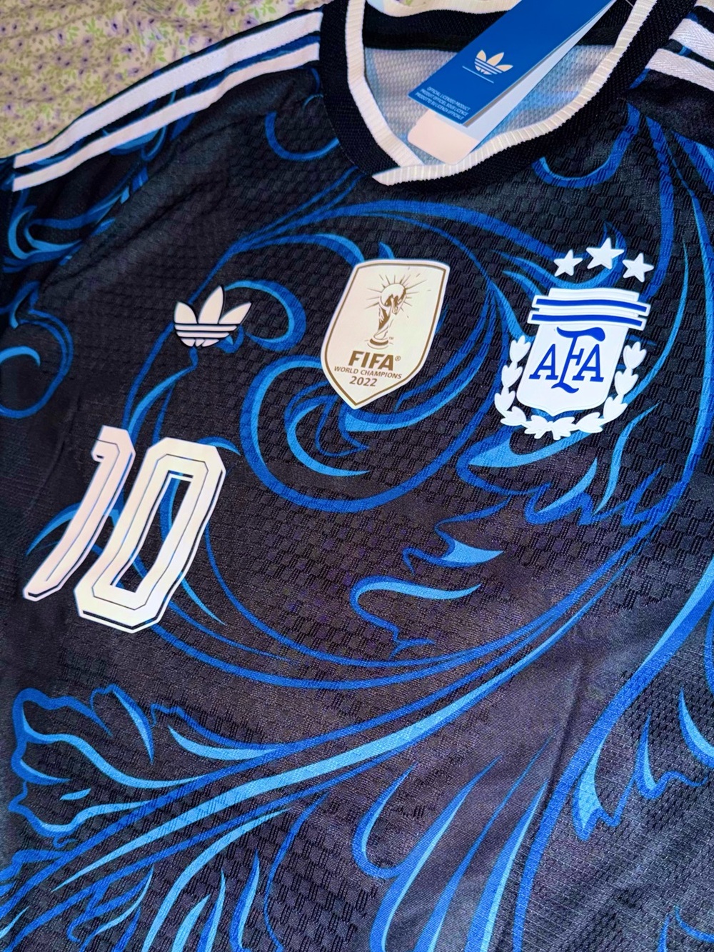 ARGENTINA 2026 WORLD CUP AWAY MESSI #10 SLIM FIT - Picture 5 of 5